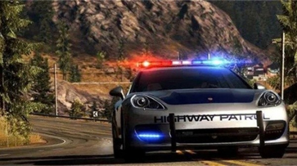 极品飞车14重制版截图3